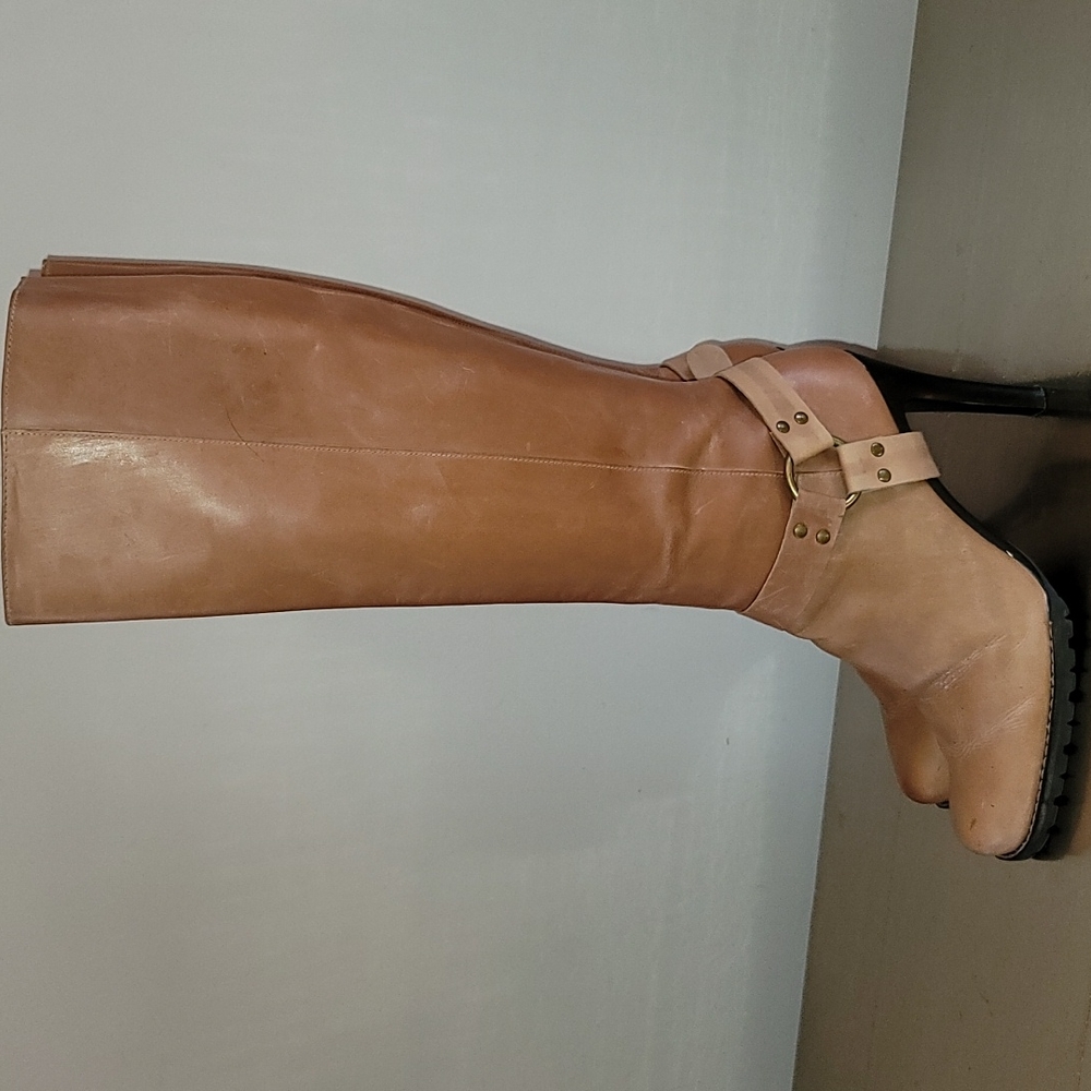 Gianni Bini leather boots